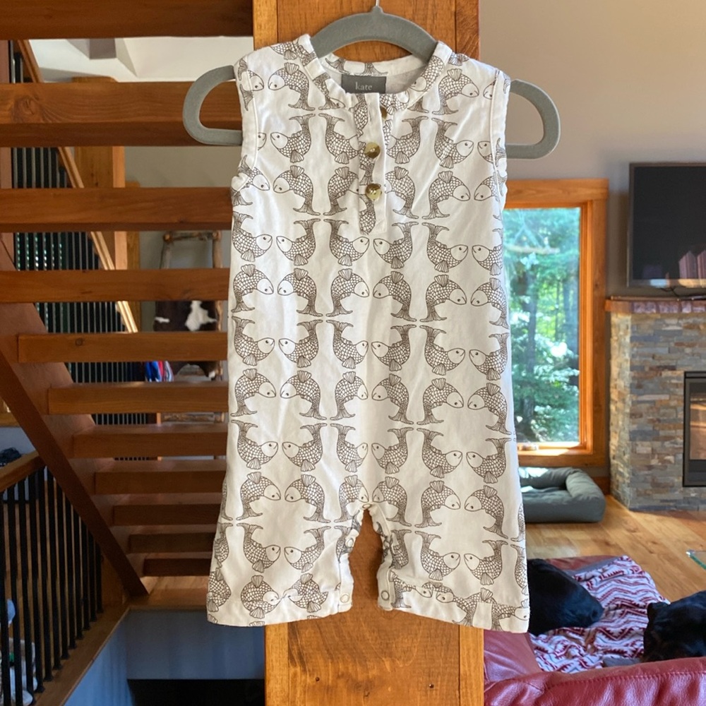 Kate Quinn Onesie size 6-12 months in organic cotton